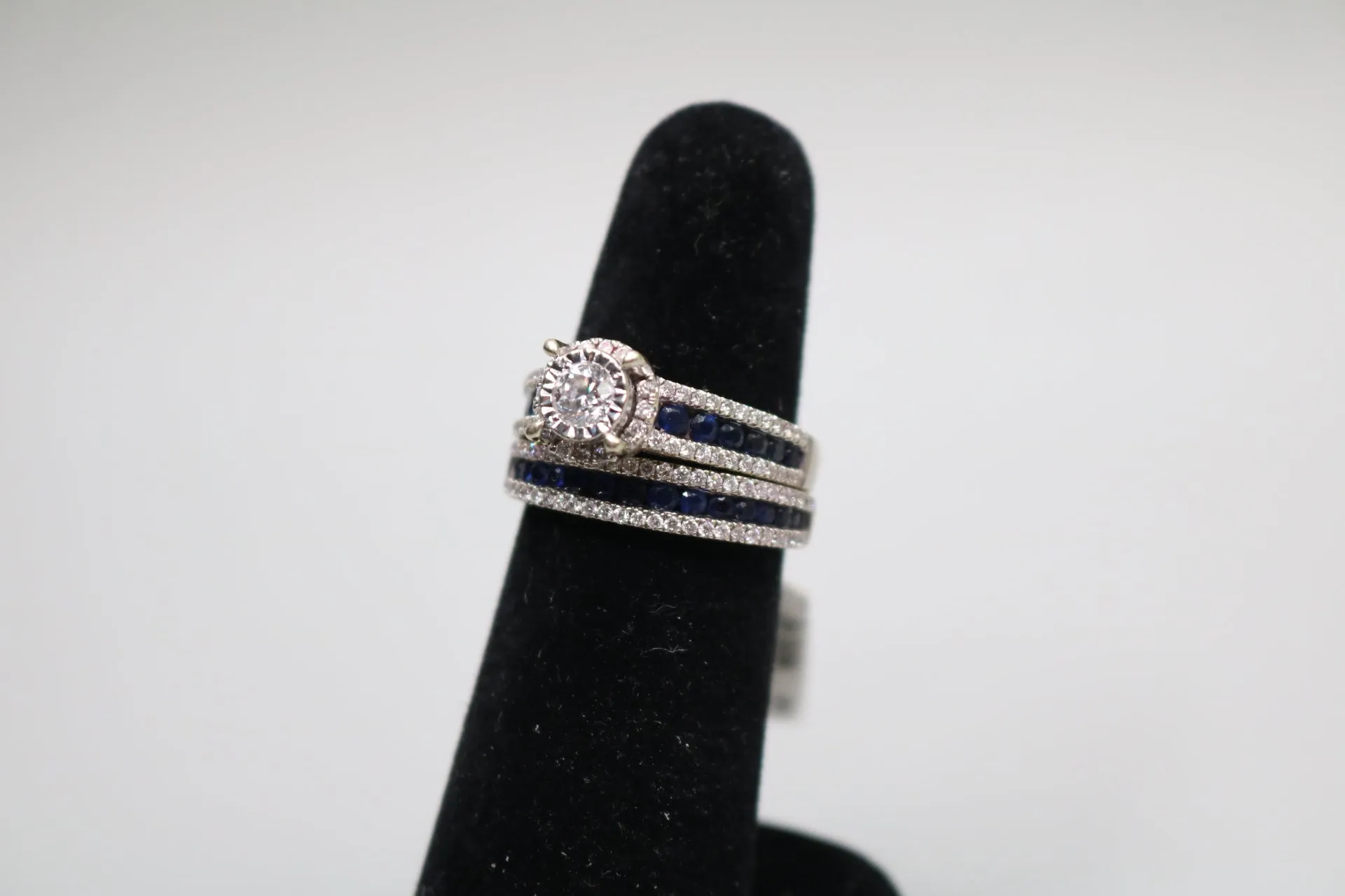 14K White Gold Wedding Halo Set Rings (Sizes 7 1/4) No Shipping