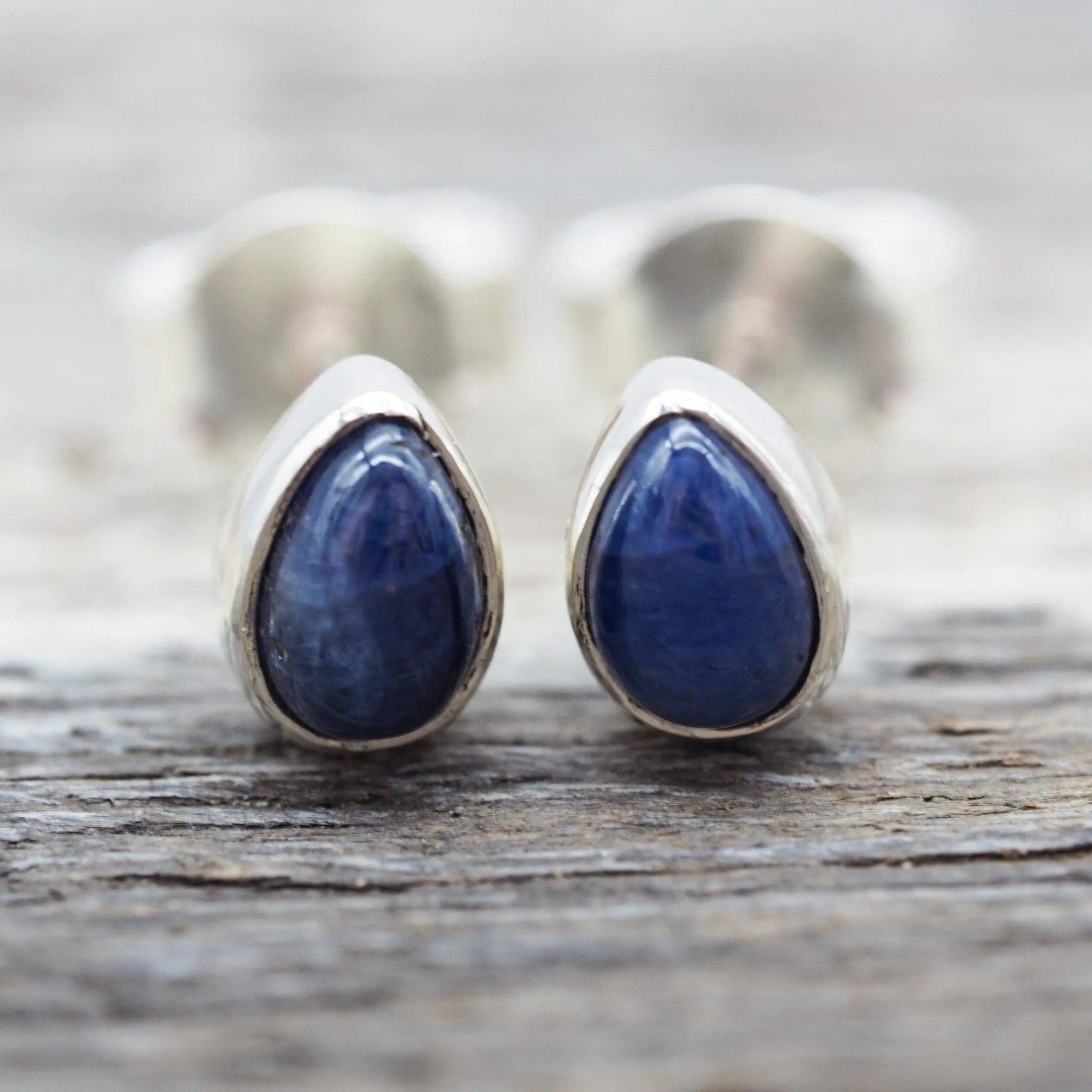 September Birthstone Earrings - Sapphire